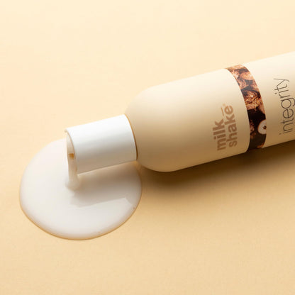 Milk Shake Integrity Nourishing Szampon 300ml